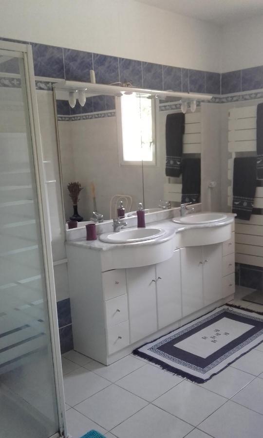 Chez Yvette , C'Est Chouette!! Bed & Breakfast การ์กาซอน ภายนอก รูปภาพ