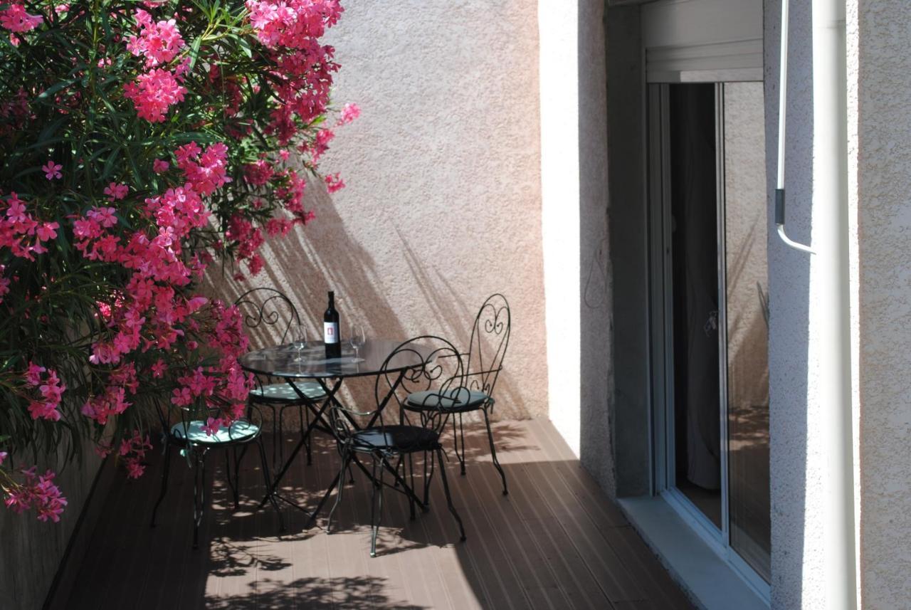 Chez Yvette , C'Est Chouette!! Bed & Breakfast การ์กาซอน ภายนอก รูปภาพ