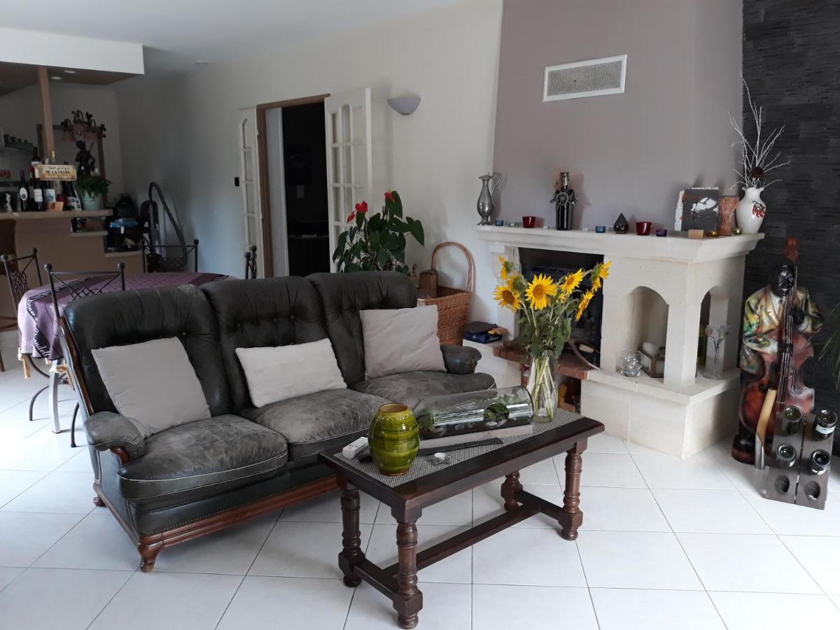Chez Yvette , C'Est Chouette!! Bed & Breakfast การ์กาซอน ภายนอก รูปภาพ